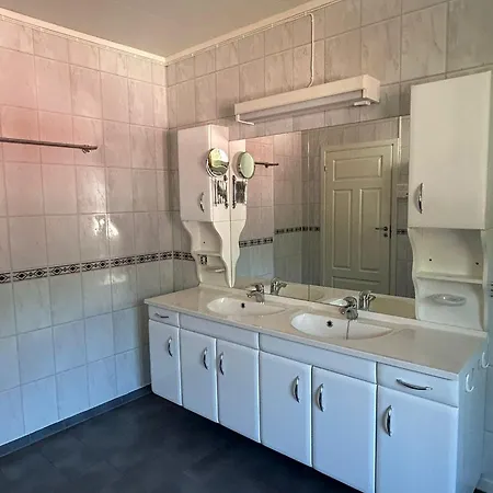 Ferrytale, Cozy, Spacious House On Senja Feriehus Gryllefjord