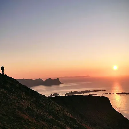 Ferrytale, Cozy, Spacious House On Senja 펜션
