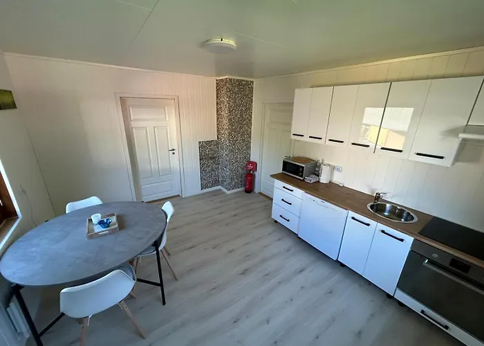 Ferrytale, Cozy, Spacious House On Senja Tatil Evi *