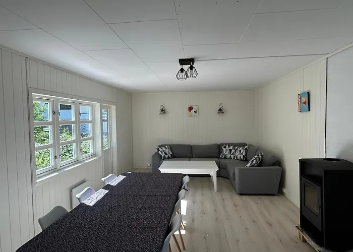 Ferrytale, Cozy, Spacious House On Senja Gryllefjord