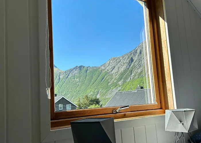 Ferrytale, Cozy, Spacious House On Senja Gryllefjord