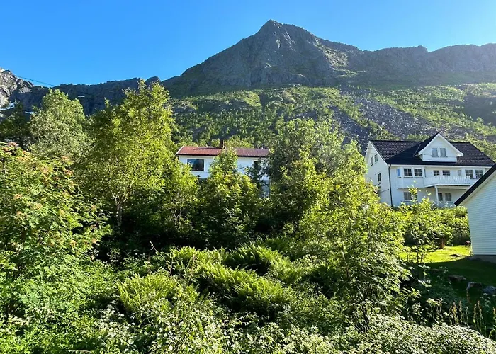 Ferrytale, Cozy, Spacious House On Senja